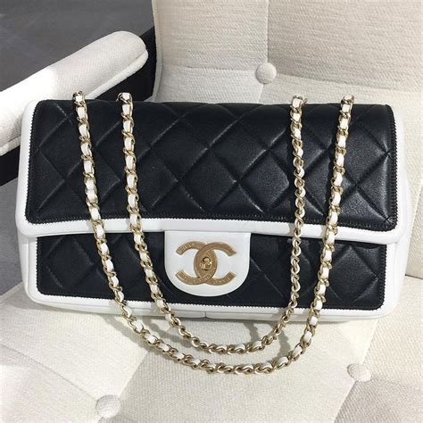 only authentics chanel handbags.